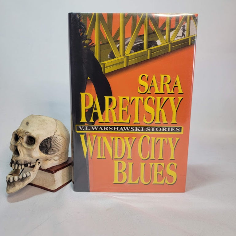 Item #126 Windy City Blues. Sara PARETSKY.